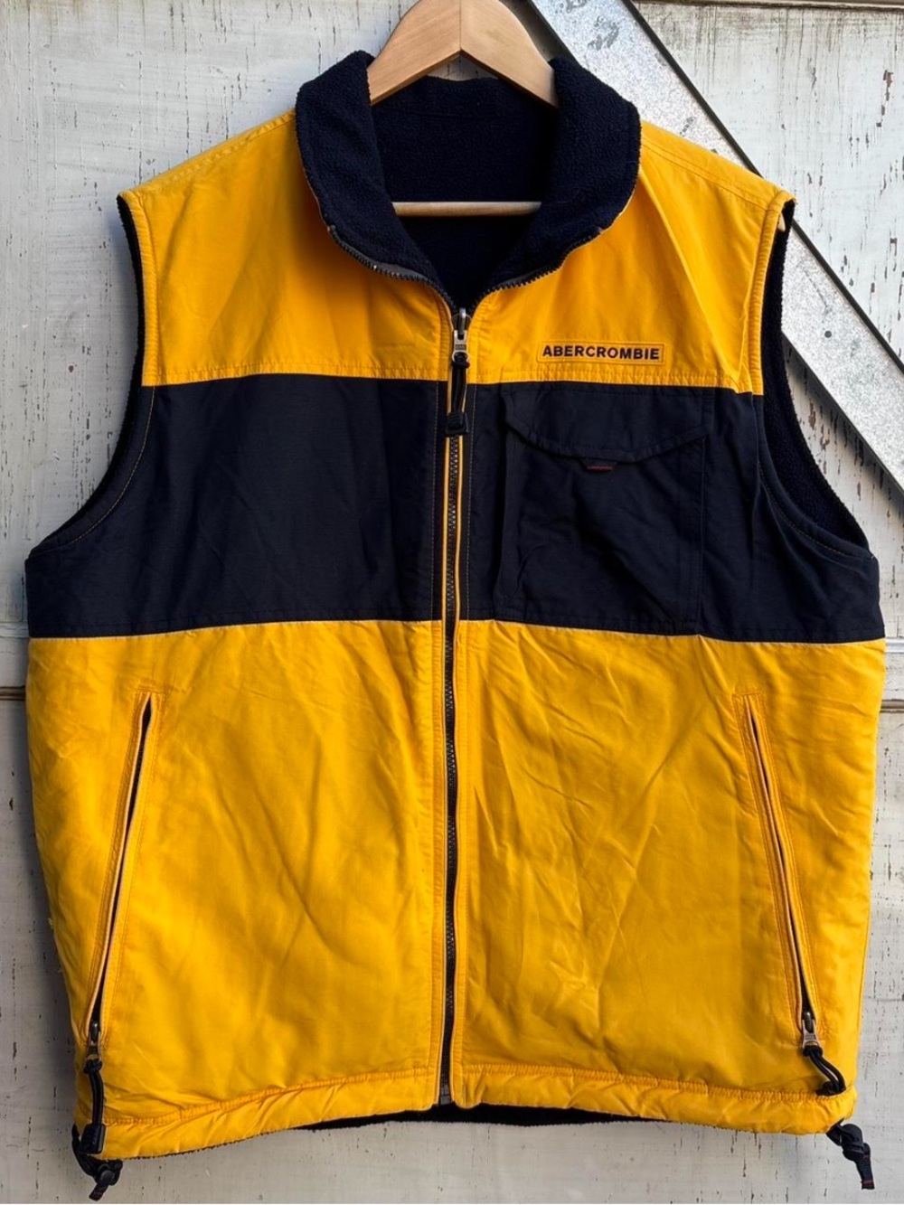 Vintage Abercrombie & Fitch Men's Yellow Navy Fleece Reversible Vest L